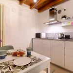 公寓 Anniusca Nest *